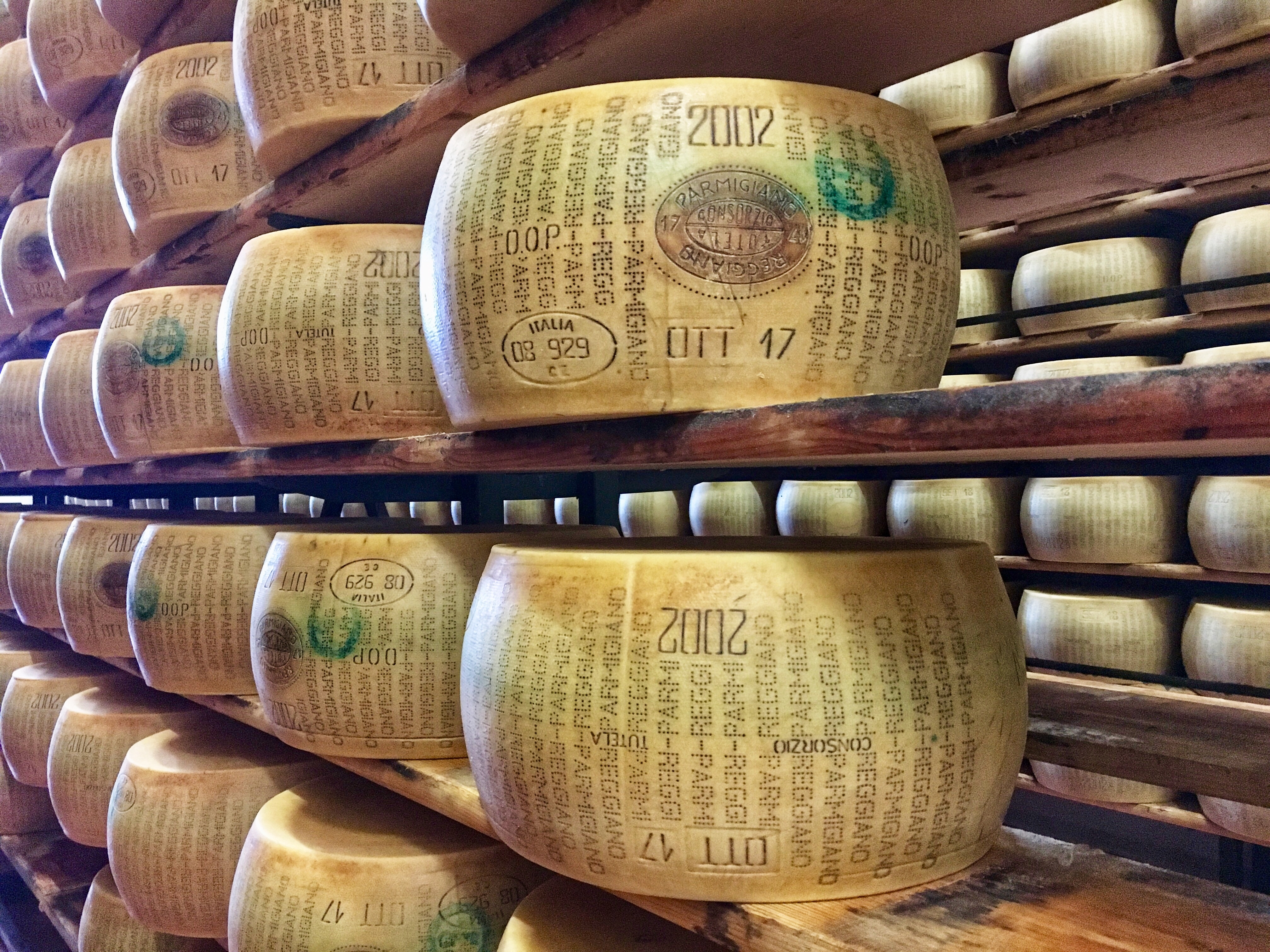 Parmigiano im Keller