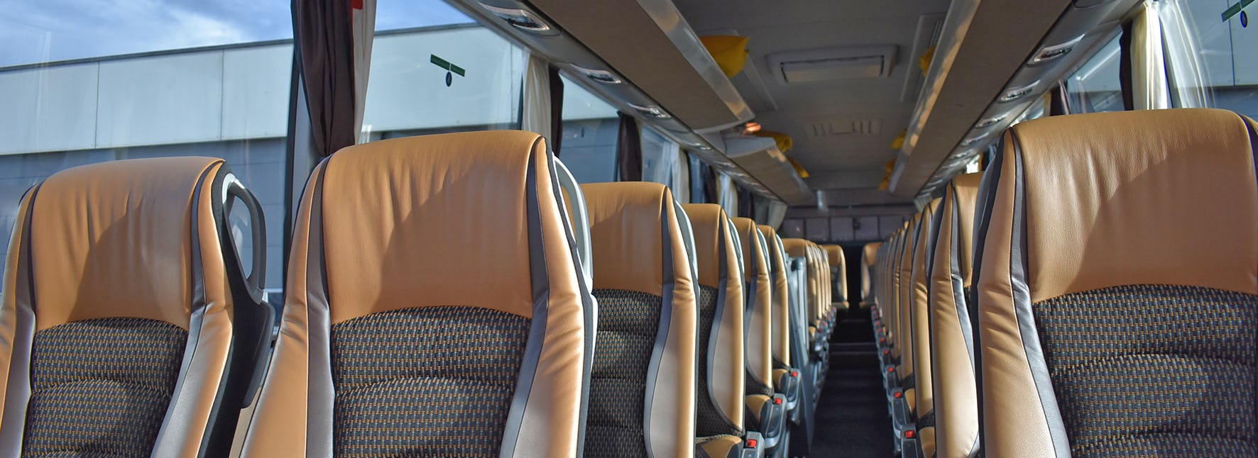 50 Plätzer S 516 HD Car Sitze innen