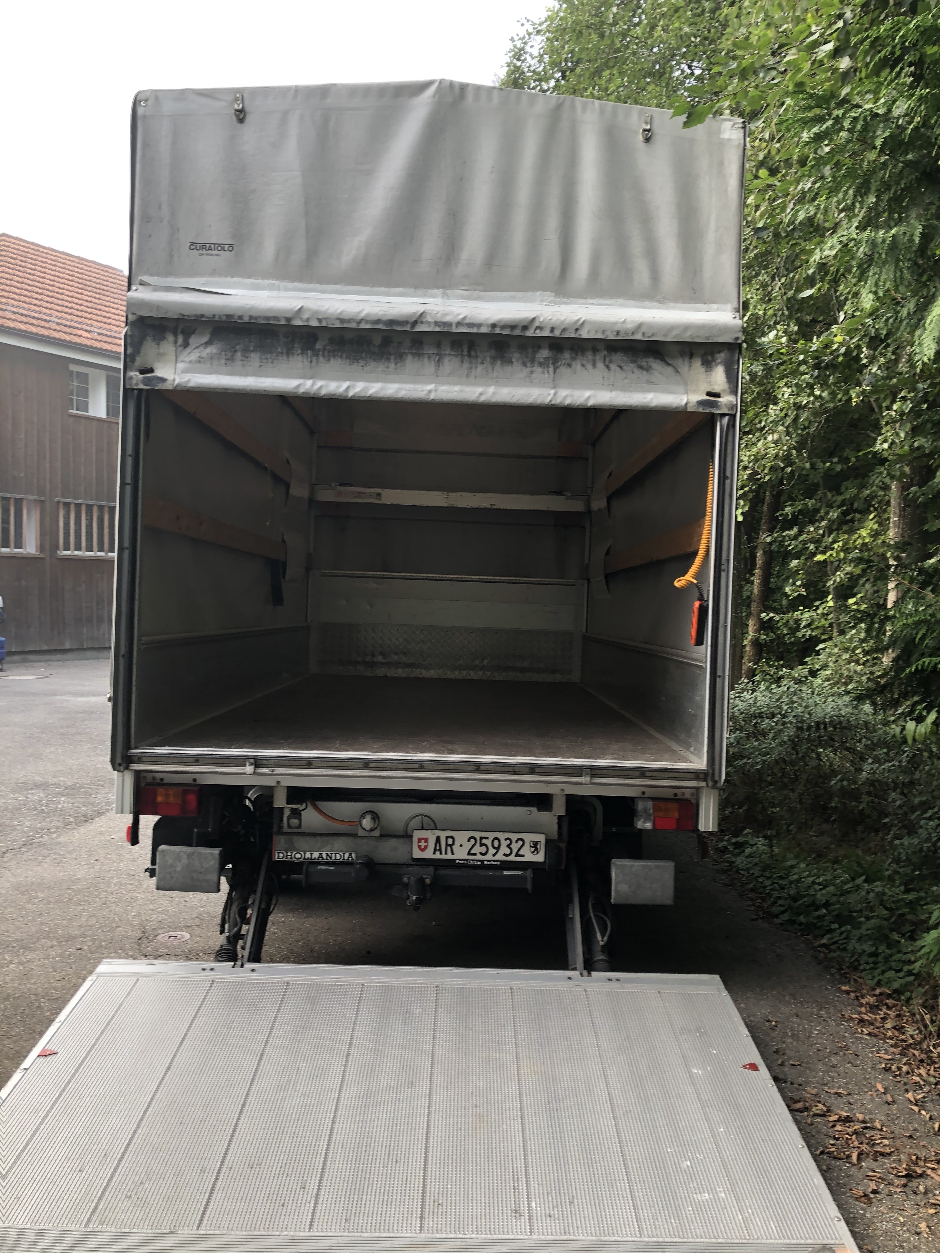 Mercedes Benz Lieferwagen Hebebuehne