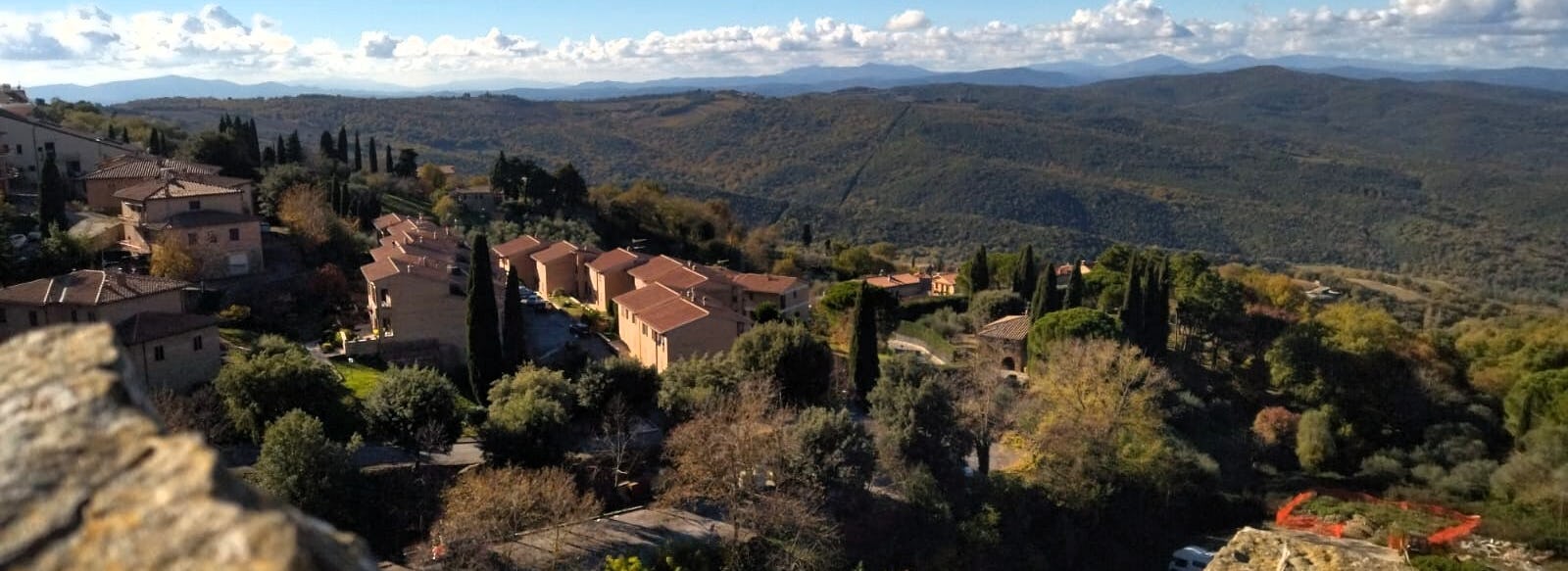 Weingebiet in der Toskana mit Weitsicht