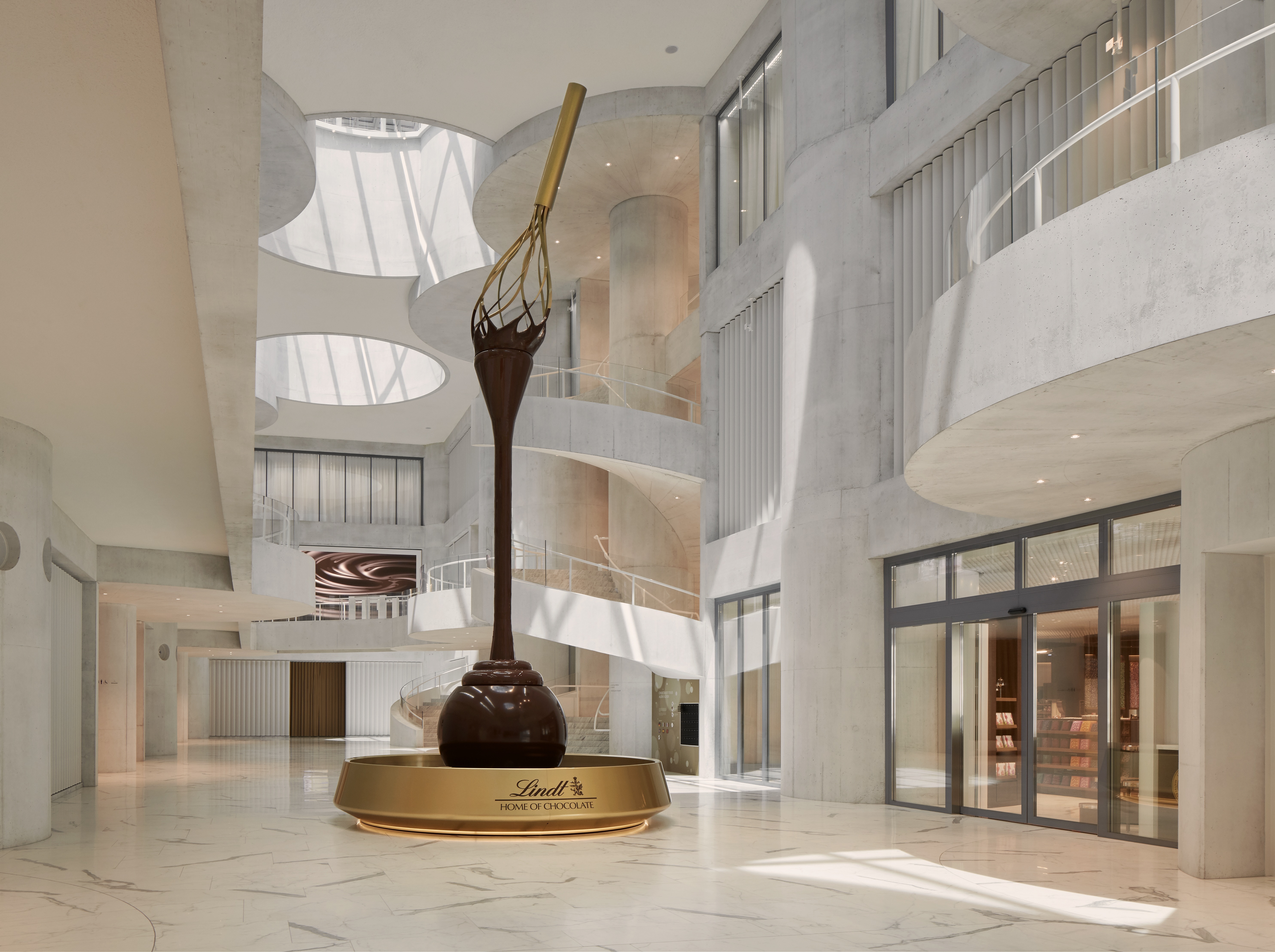 Lindt Home of Chocolate grösster Schokoladenbrunnen der Schweiz