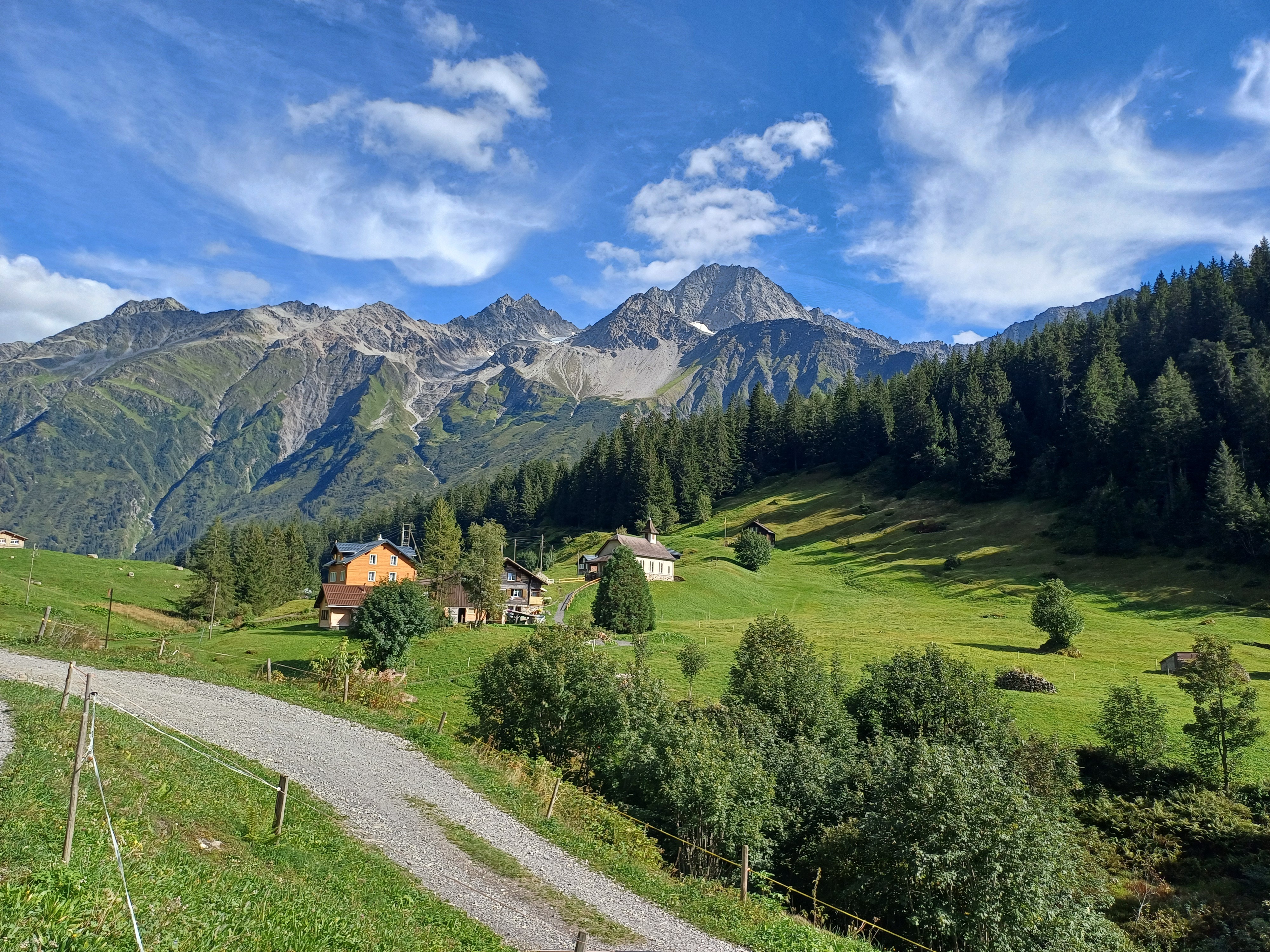 Maderanertal Weg zum Golzernsee