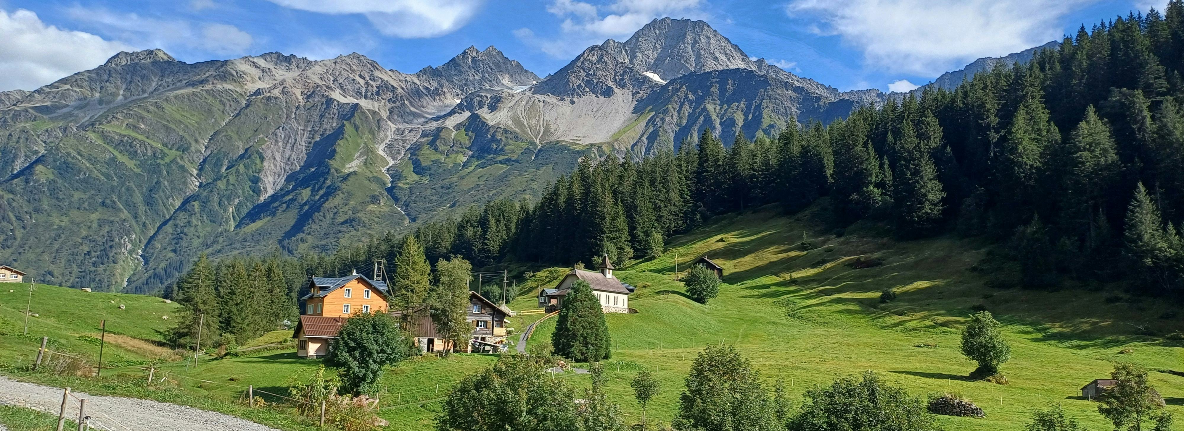 Maderanertal Weg zum Golzernsee